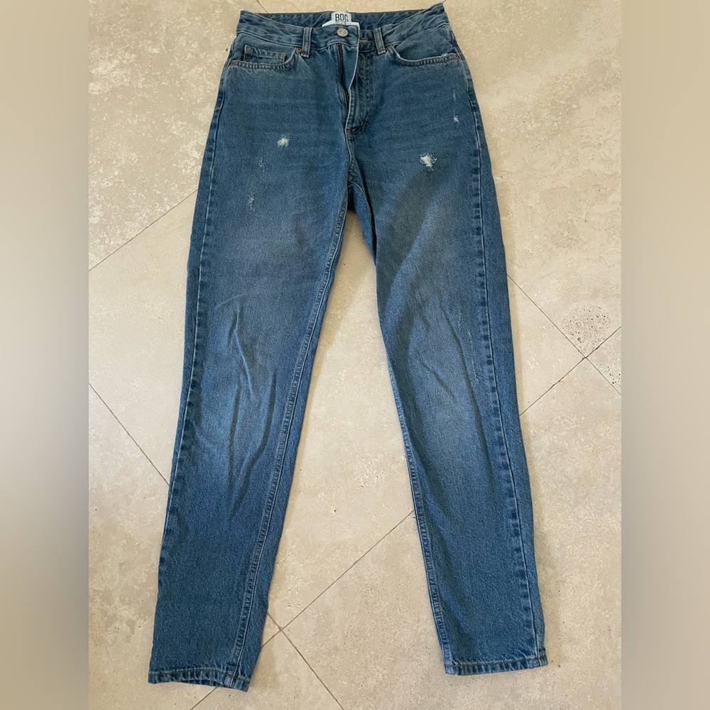BDG High-Waisted Mom Jeans - Distressed Denim